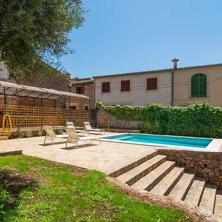 Fabulous Rural House With Views To The Mountains With Swimming Pool بيت للعطل كايماري